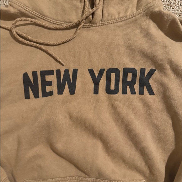Departure Tan Hoodie || New York Print - Picture 3 of 4